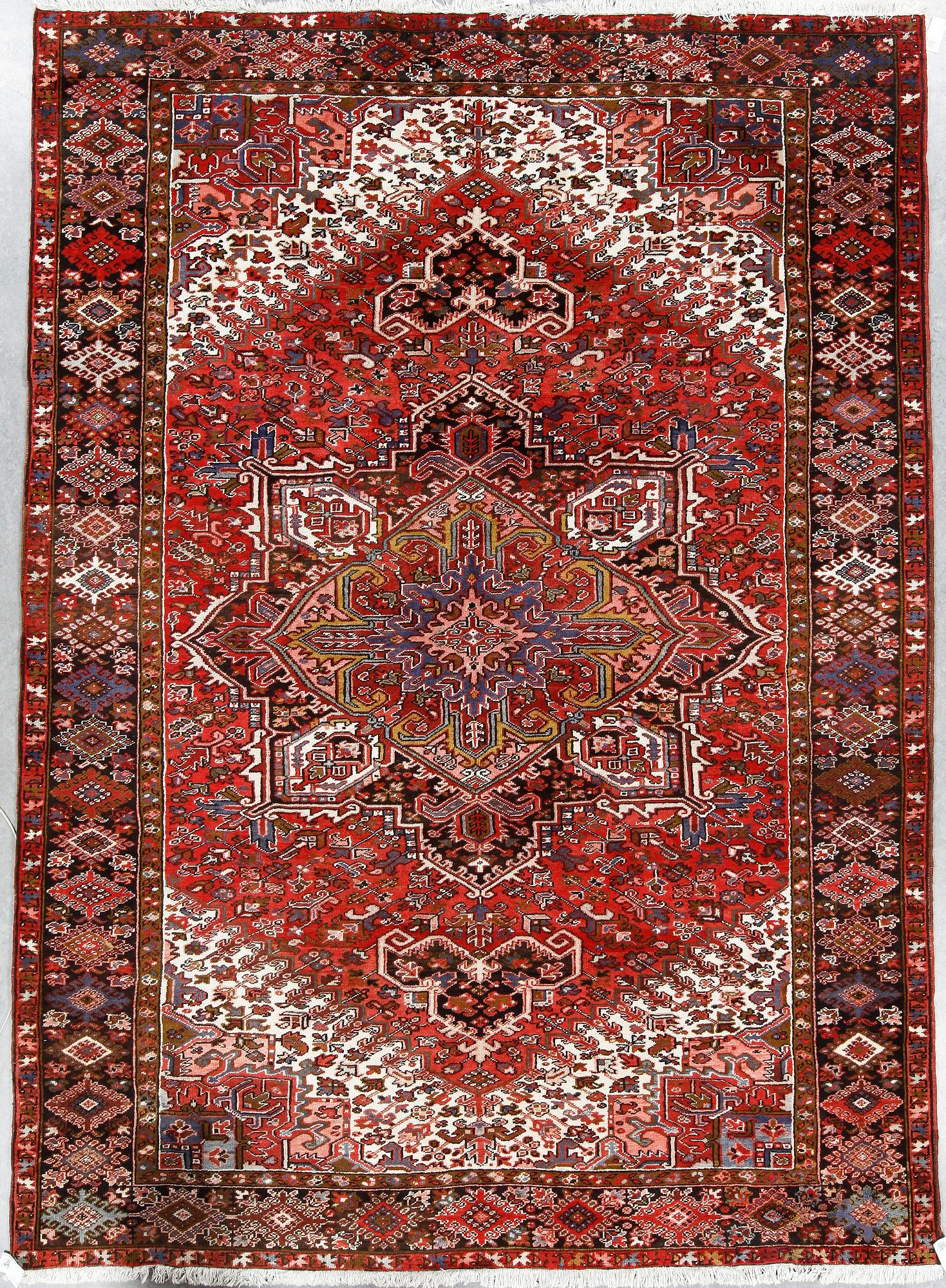 MATTA, Heris, ca 345x245 cm.