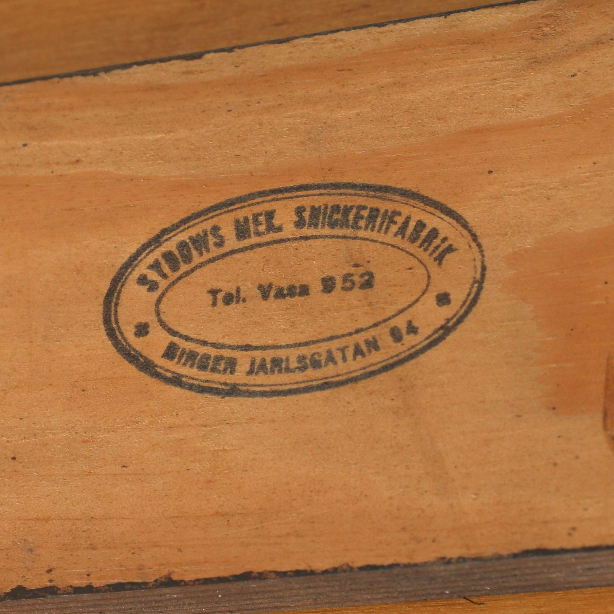 KÖPMANSDISK, Sydows Mekaniska Snickerifabrik, 1900-talets andra kvartal.