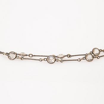 Necklace, silver with crystals.