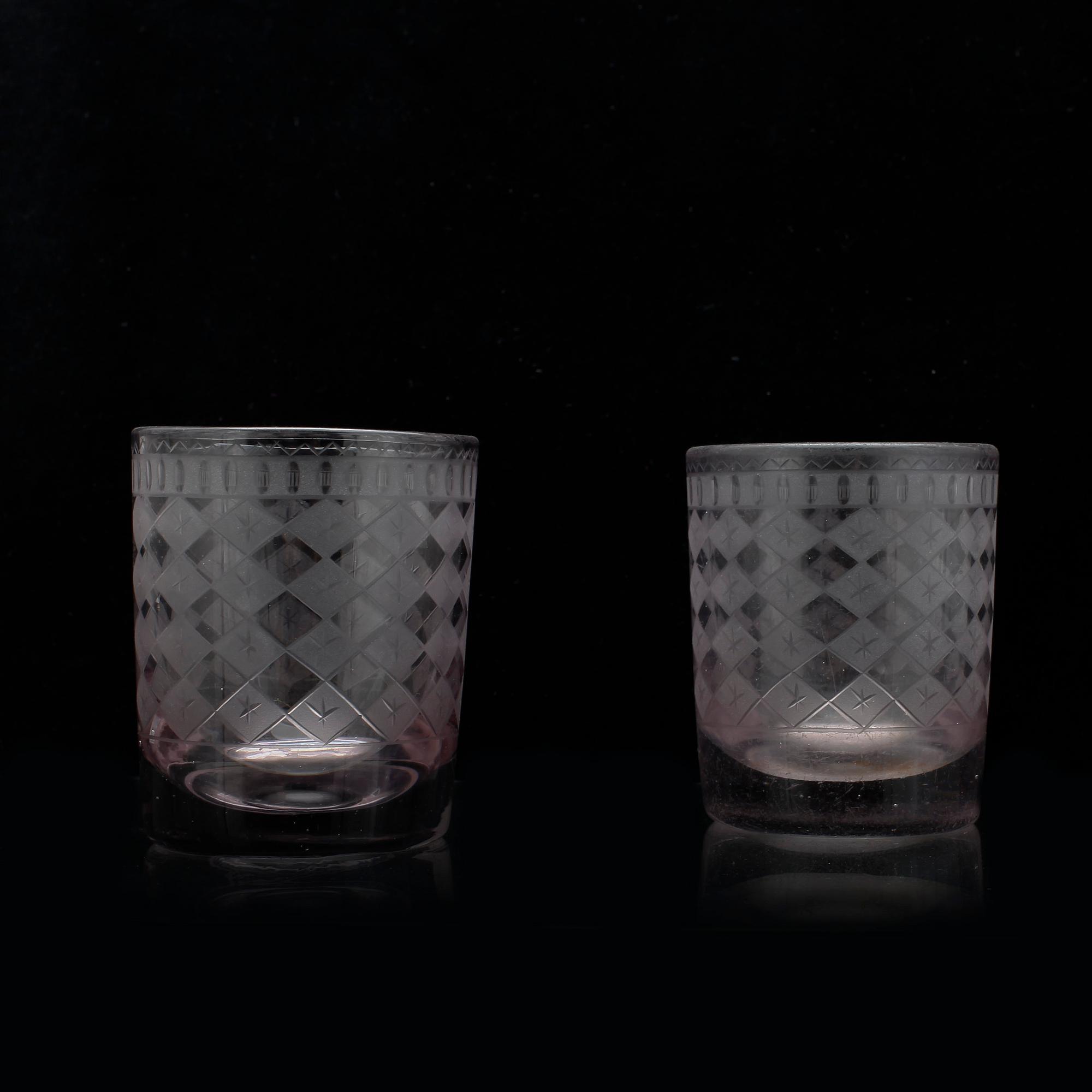 GLAS, ett par, 1800-tal.