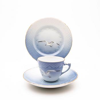 Bing & Grøndahl, Service 91 pcs "Måsen", Denmark, 20th century.