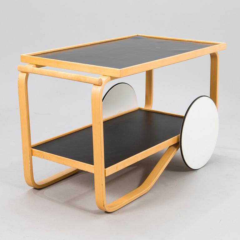 ALVAR AALTO, TARJOILUVAUNU 901, Artek, 1990-luvun loppu.