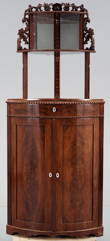HÖRNSKÅP, senempire/nyrokoko, 1800-talets mitt.