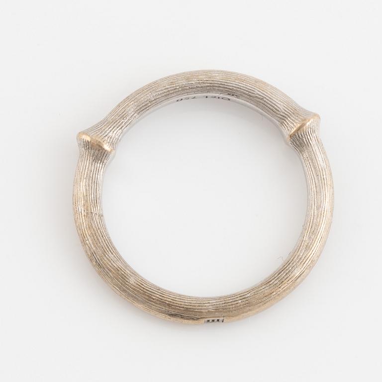Ole Lynggaard, 18K white gold ring.