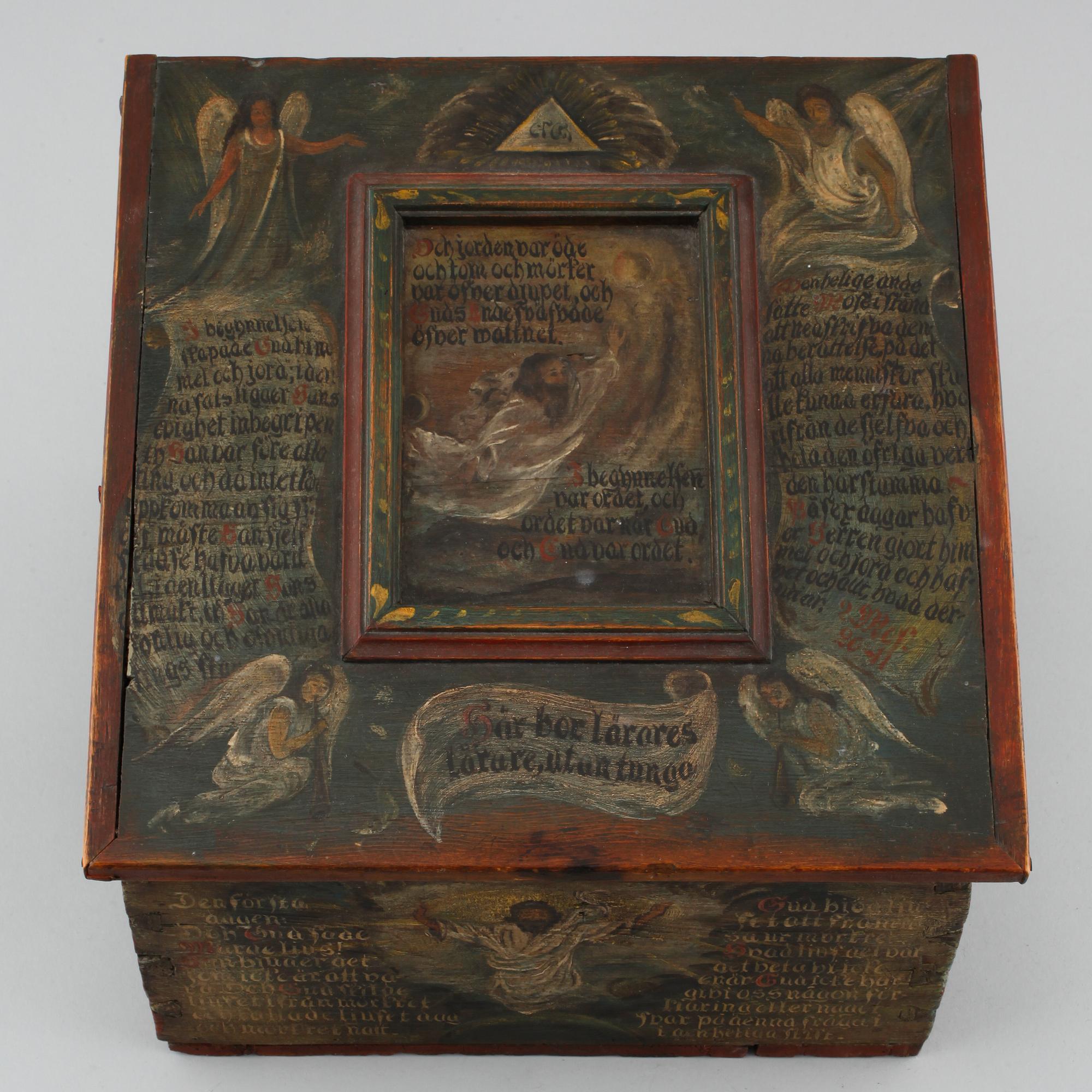 Wooden box, 19th century.