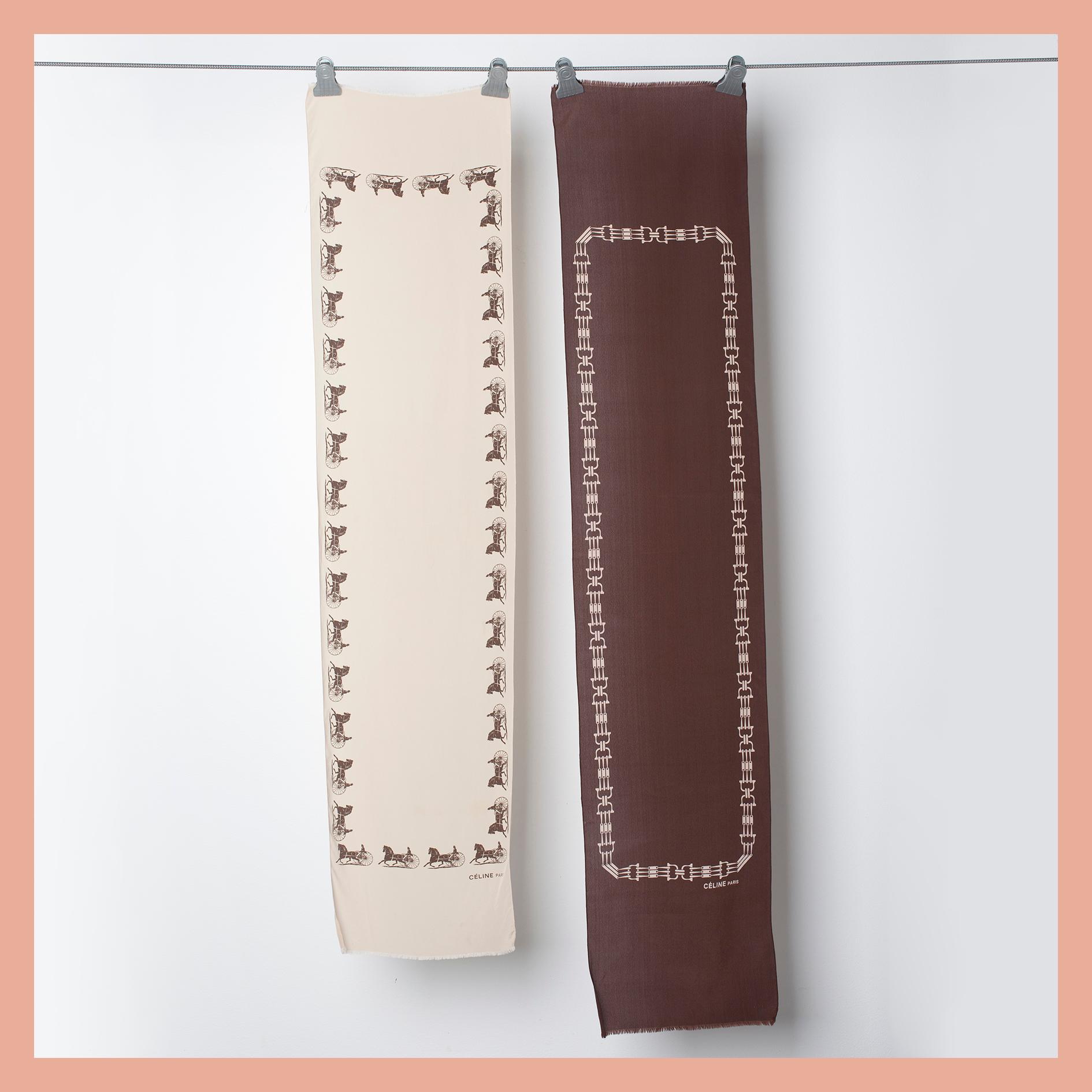 SCARVES, 2 st, Céline.
