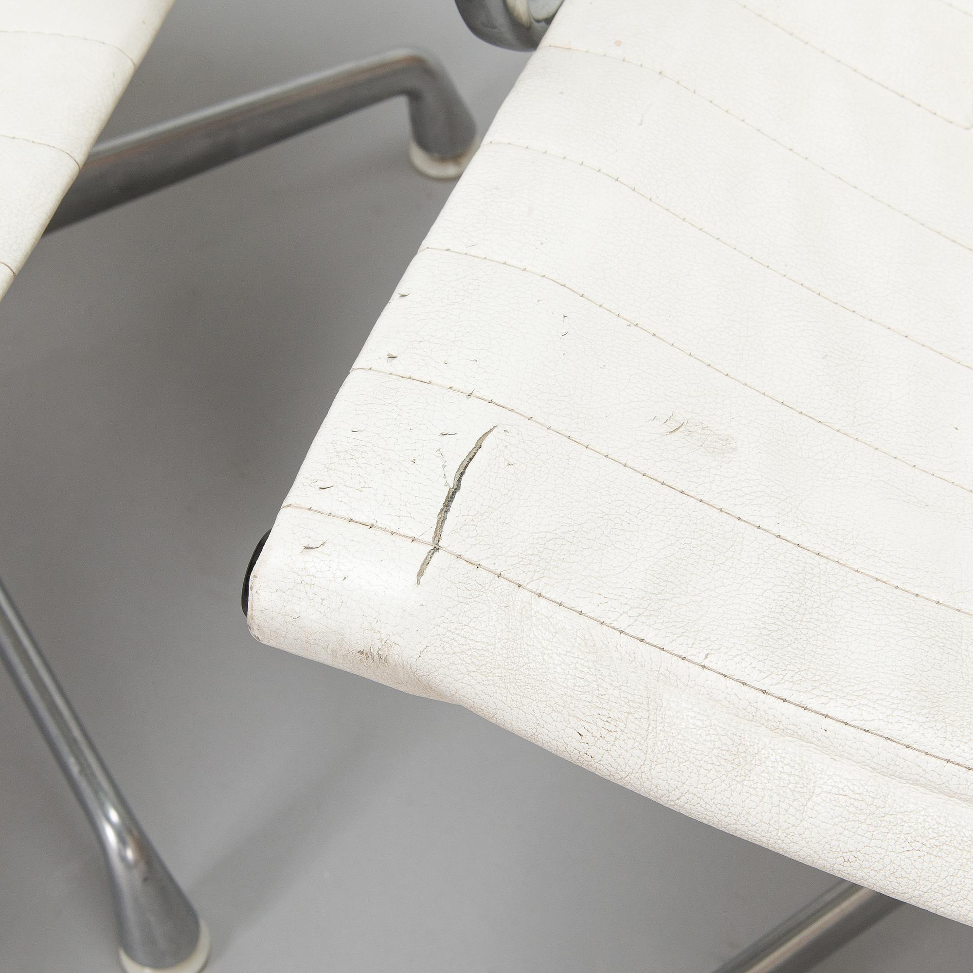 Charles & Ray Eames, kontorsstolar, ett par, 938-138, Herman Miller, 1900-talets andra hälft.