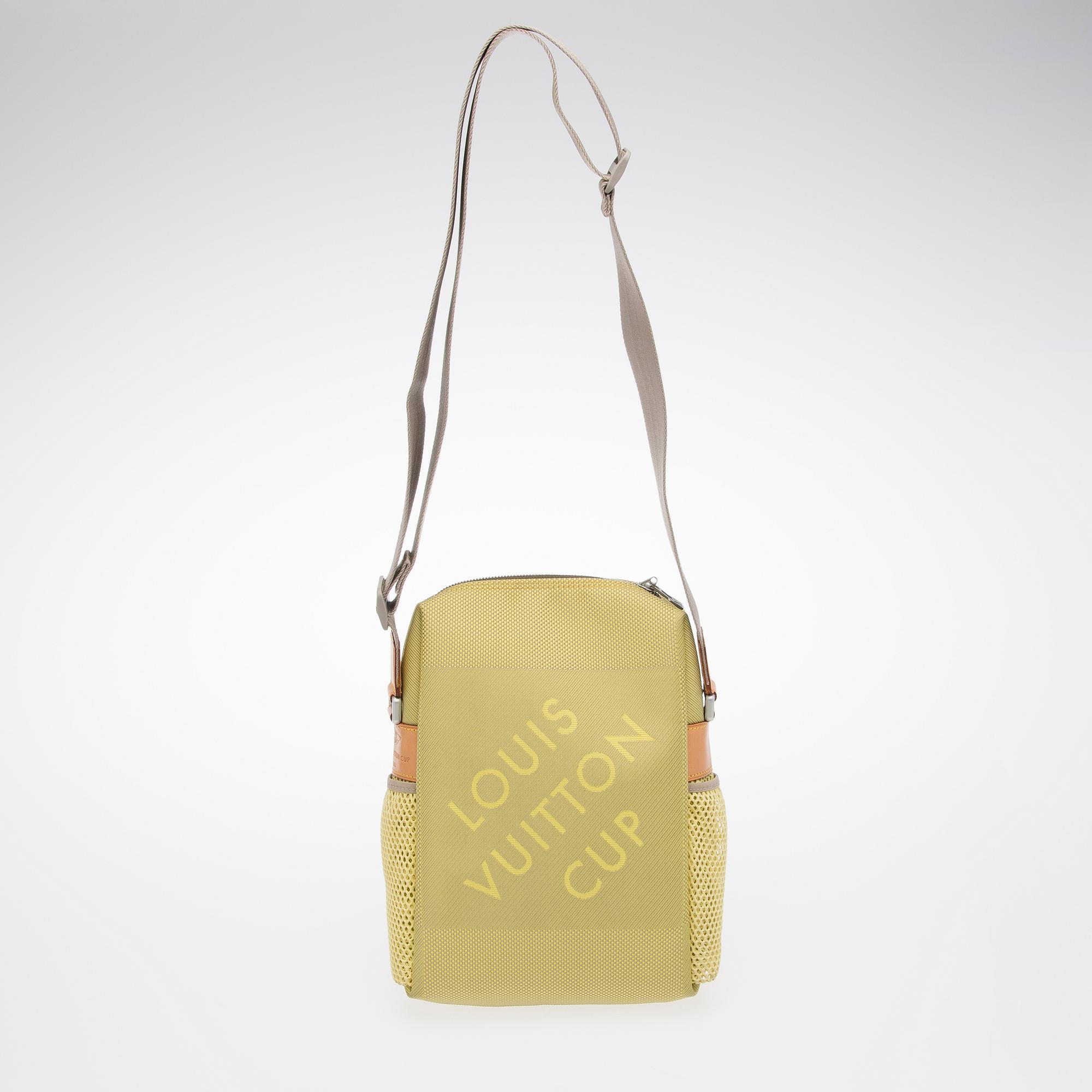 LOUIS VUITTON, Weathery LV Cup 2003, VÄSKA.