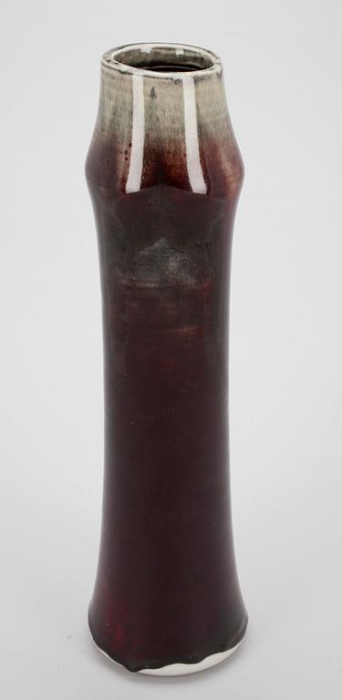 Toini Muona, A CERAMIC VASE.