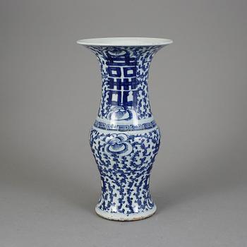 VAS, porslin, Kina, 1800-tal.