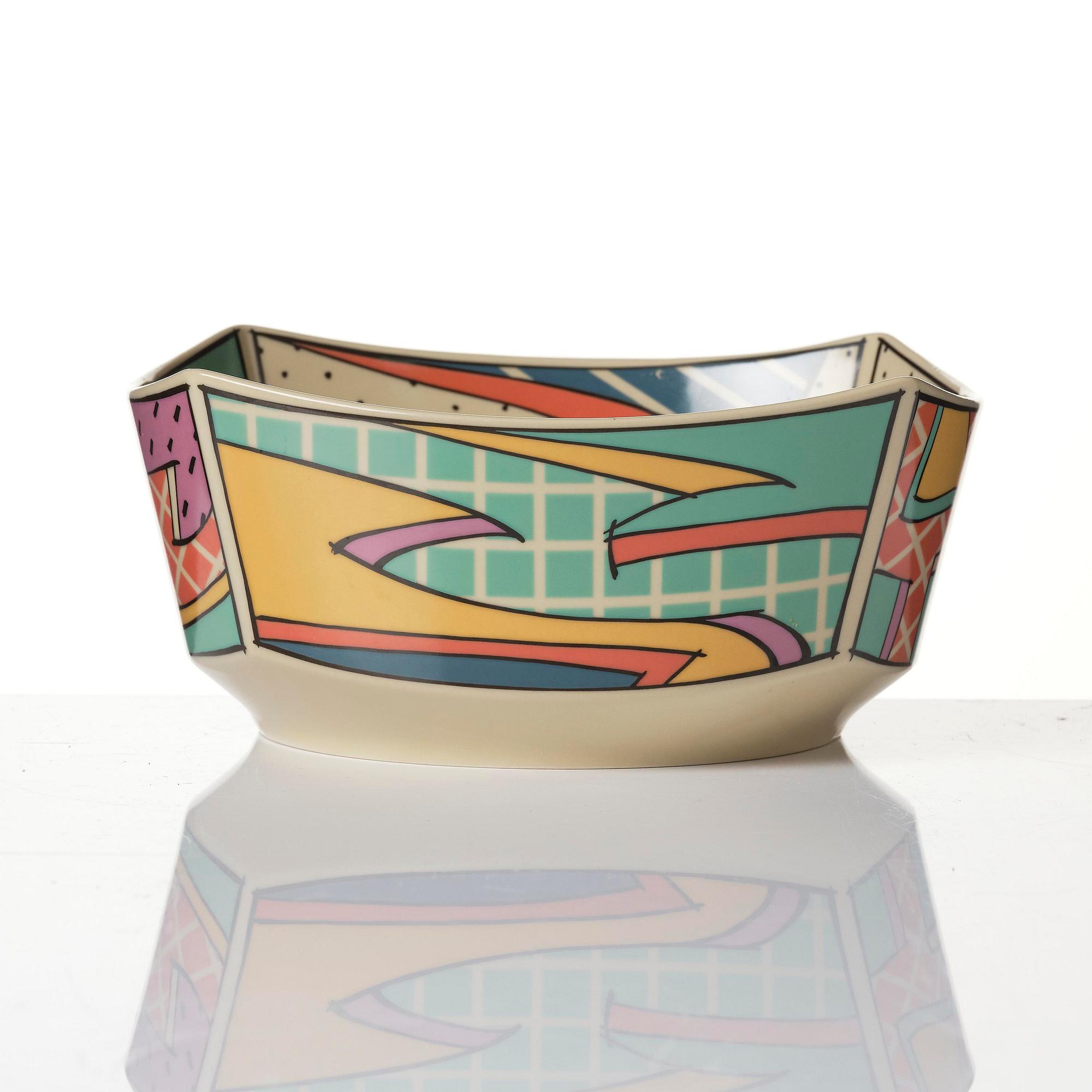 Dorothy Hafner, a 47-piece "Flash" ceramic dinner service, Rosenthal, Germany, post 1984.