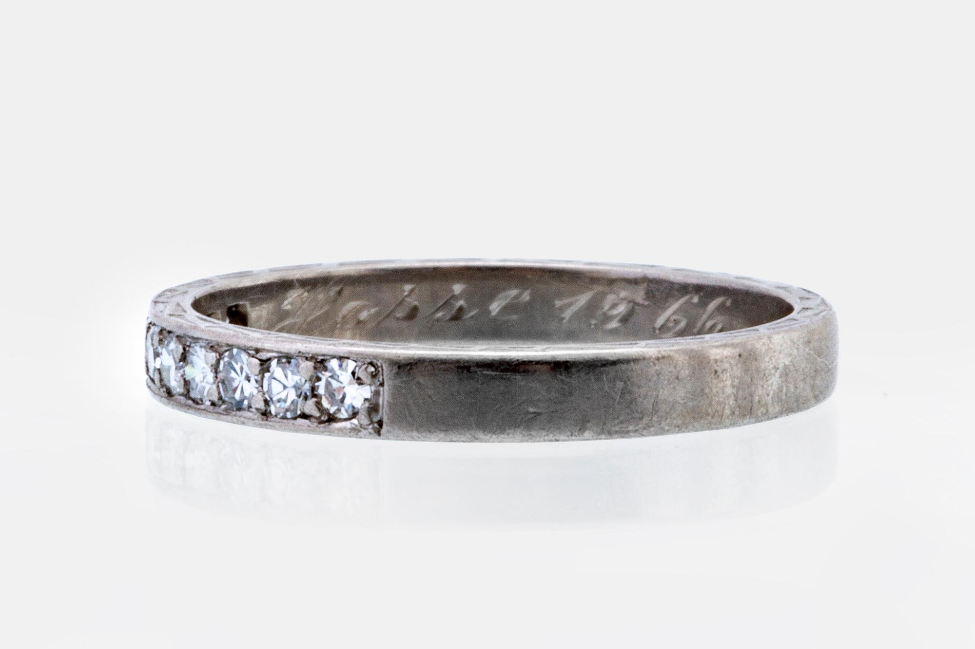 Eternity band 18K whitegold with 10 single-cut diamonds 0,25 ct inscribed, Örns Juvelatelje Gothenburg 1964.