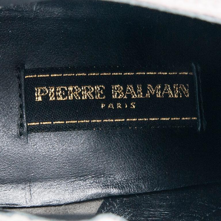 SKOR, Pierre Balmain.