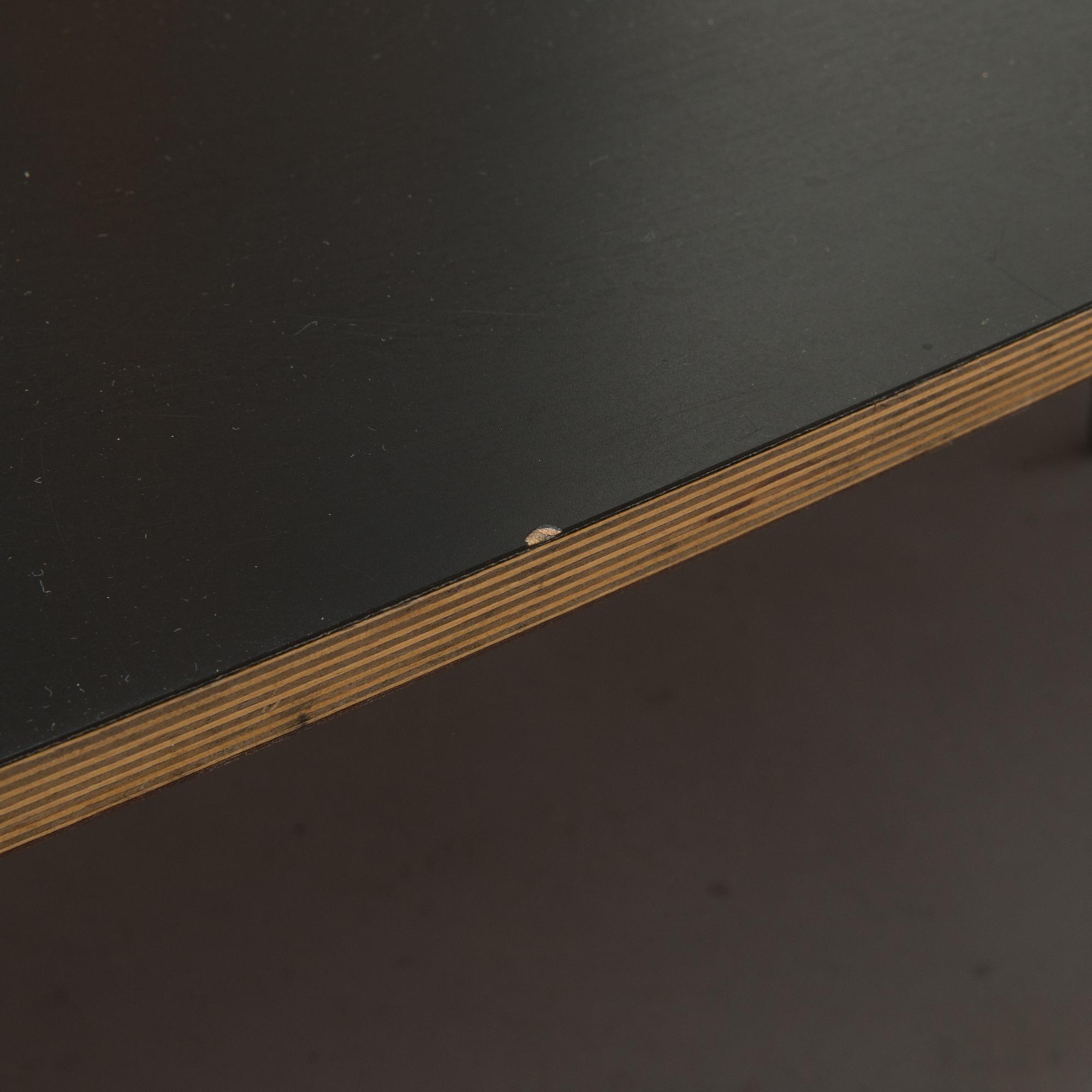 Charles och Ray Eames, soffbord, "Surfboard table" för Herman Miller.