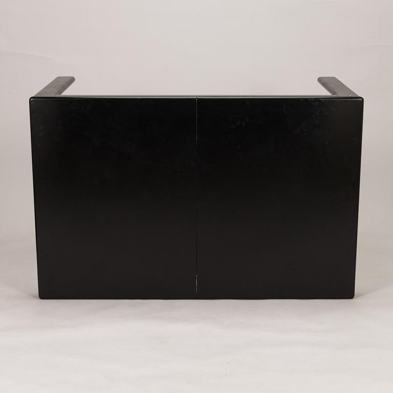 Eero Aarnio, A 1970's dinner table and six chairs "Flamingo" for Asko.
