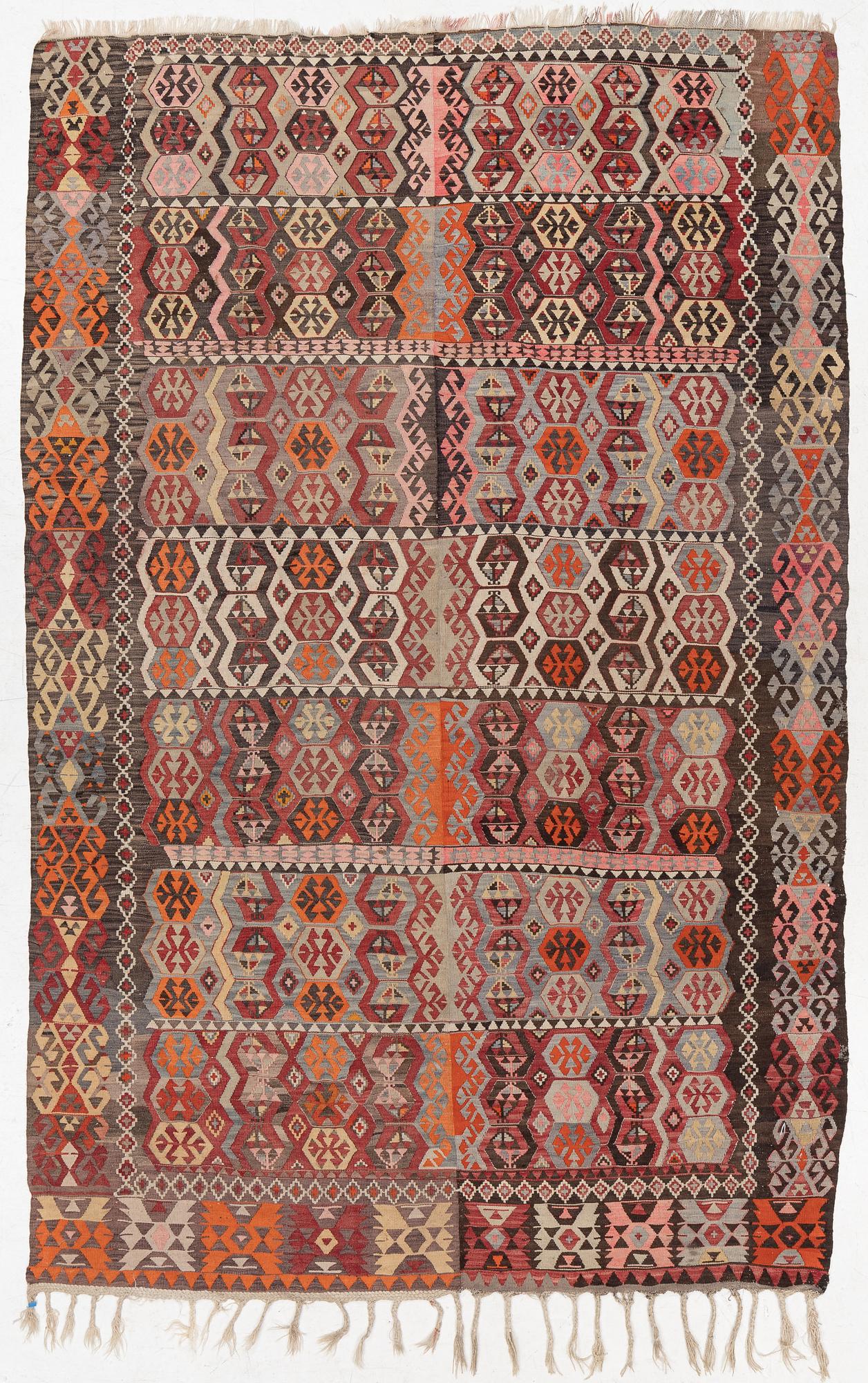 Rug, Kelim, approx. 305 x 195-200 cm.