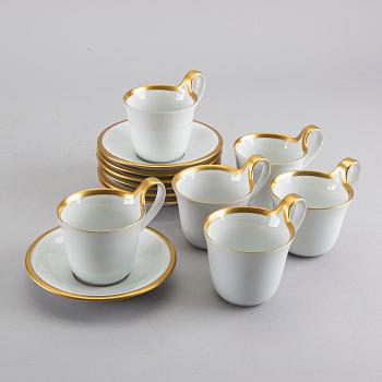 Six coffee cups Bing & Gröndahl, model 485, late 20th century.