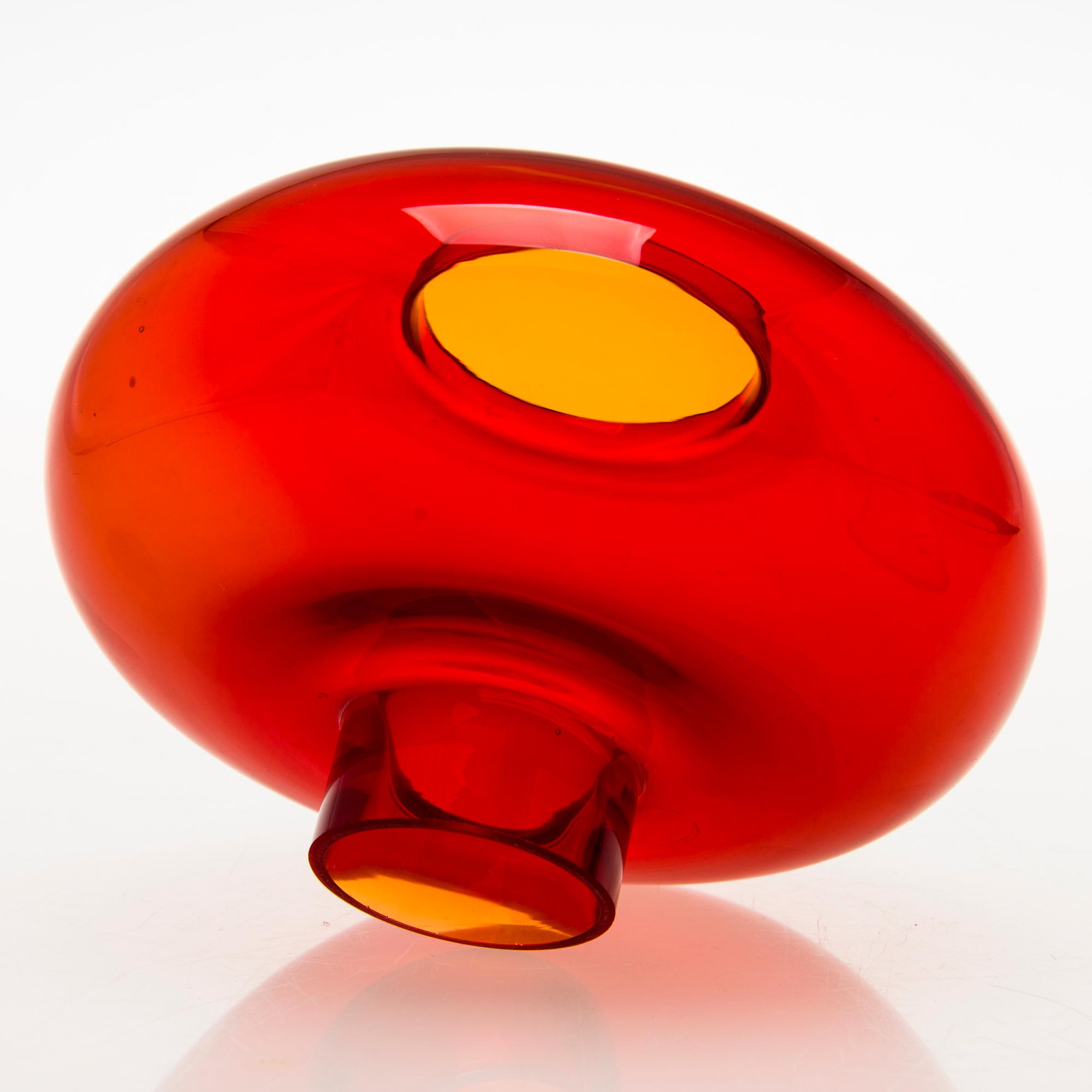 NANNY STILL Majakka Candle Holder, Riihimäen Lasi Oy, 1975-76.