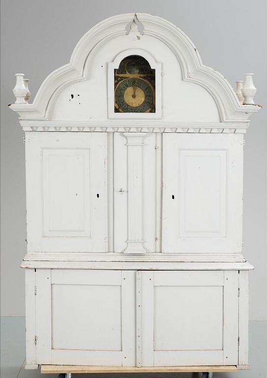 KLOCKSKÅP, delvis 1700-tal.