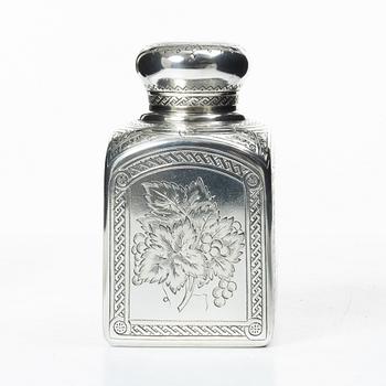 A Russian silver tea caddy, mark of Mikhail Grachev, Moscow 1886.