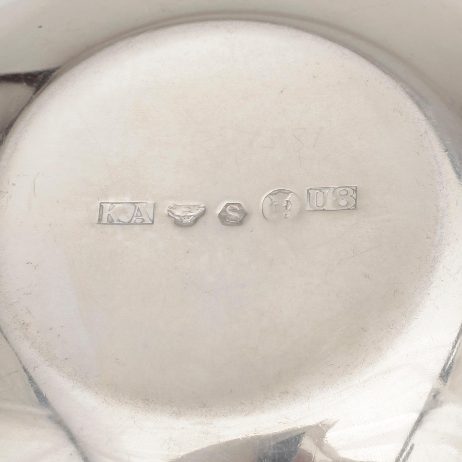 KÅSA / SKÅL, silver, K Andersson, Stockholm, 1946. Total vikt ca 142 g.