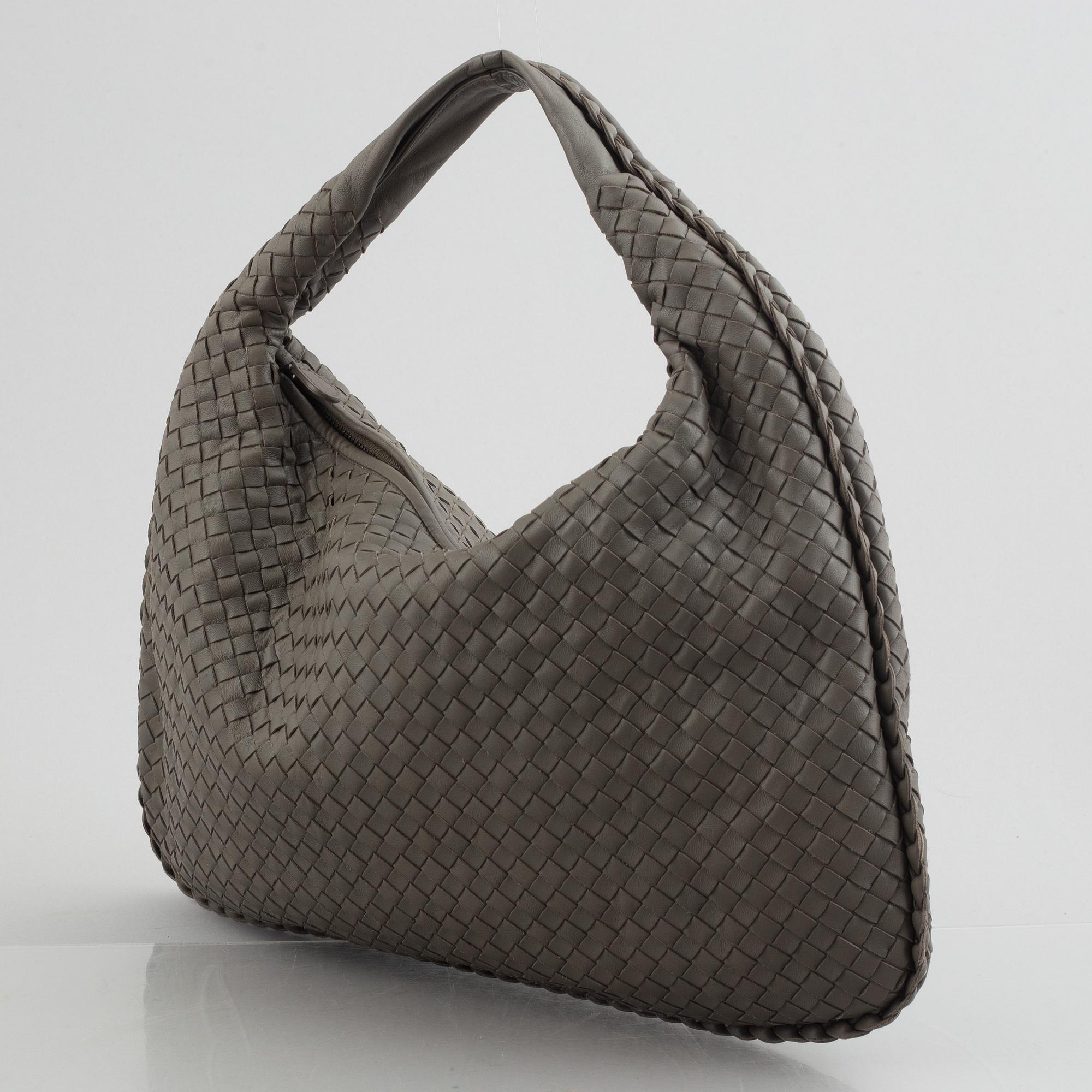 Bottega Veneta, bag "Hobo Bag".
