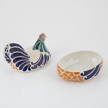 Alf Wallander, a creamware hen-shaped egg bowl, Rörstrand, Sweden, early 20th century.