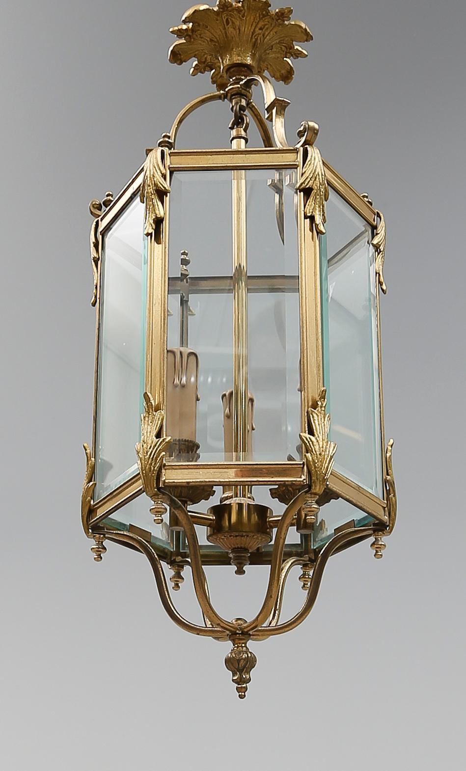 TAKLYKTA, 1900-talets andra hälft. Höjd ca 60 cm.