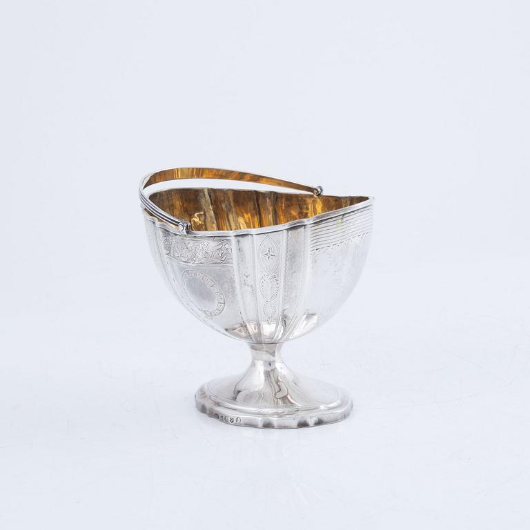 A silver bowl, mark of George Christie, Edinburgh, Scotland 1796.