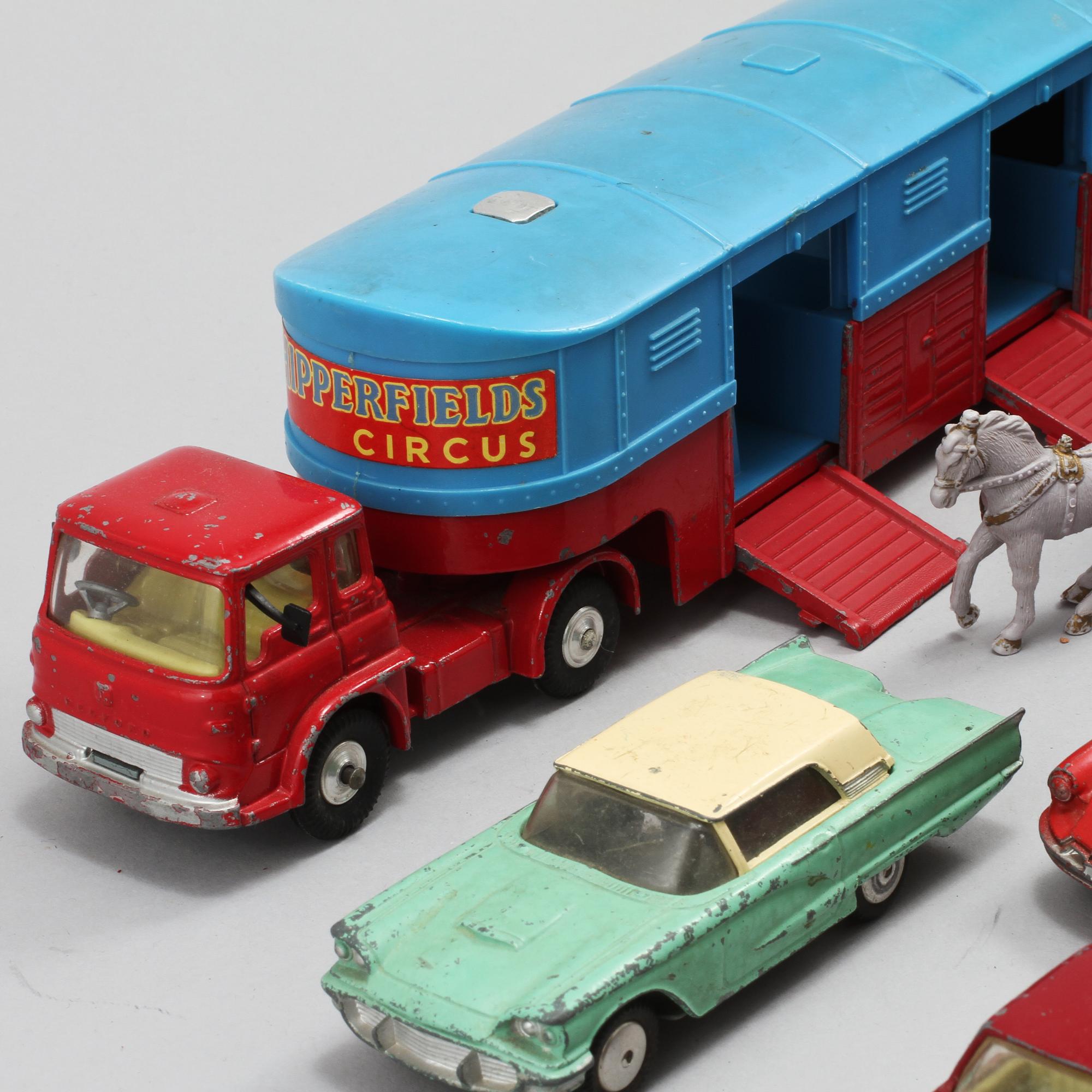 LEKSAKSBILAR, 7 st, metall, Corgi Toys, 1900-talets andra hälft.
