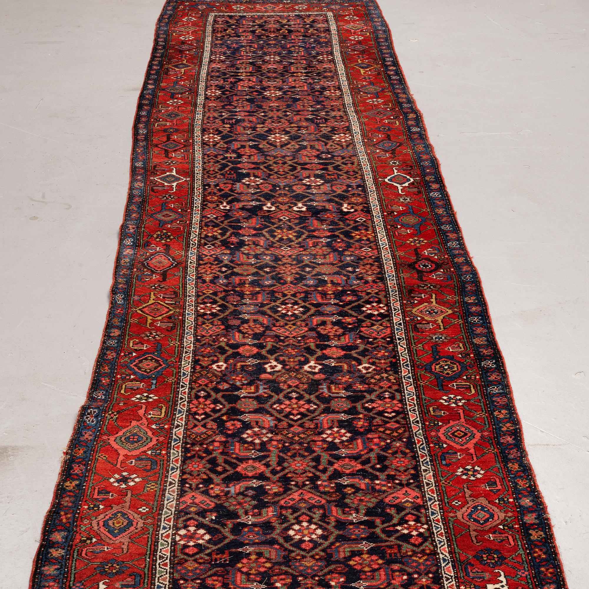 A runner, semi-antique Bidjar, ca 515 x 107 cm.