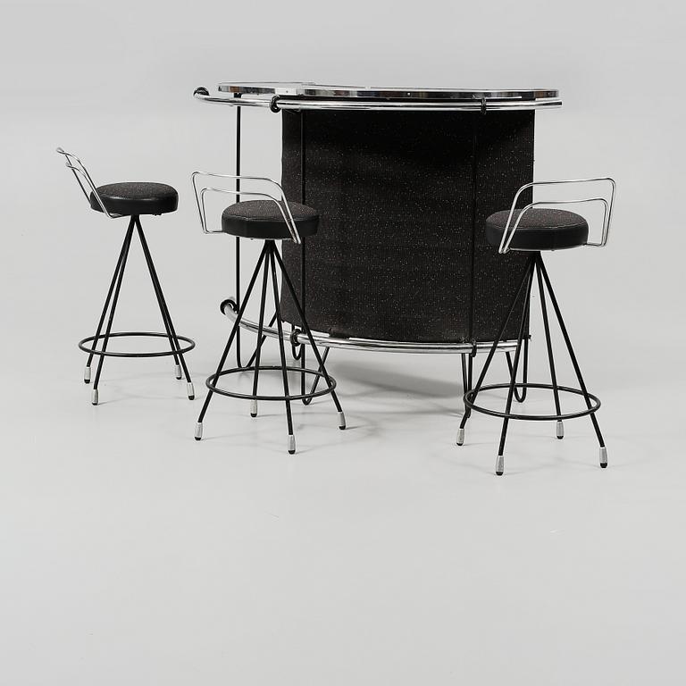 BARDISK samt BARSTOLAR, 3 st, 1950/60-tal.