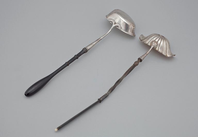 SOPPSLEV SAMT BÅLSLEV, 2 st, silver, bl a Johan Wilhelm Zimmerman, Stockholm 1804. Tot ca 242 g.