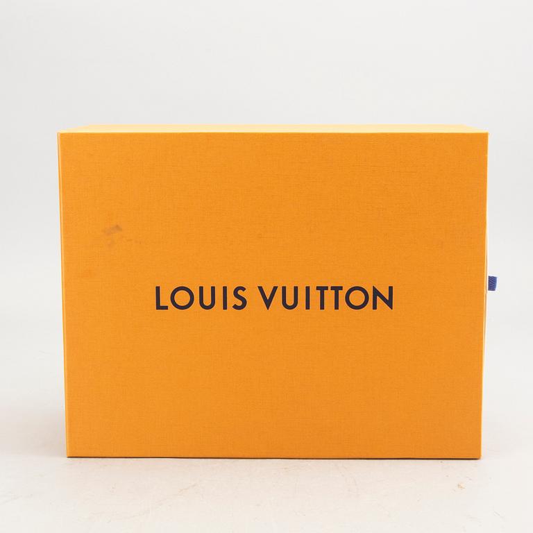 LOUIS VUITTON, ankle boots, Janet, monogram and black leather, original box, dustbags and invoice, storlek 39.