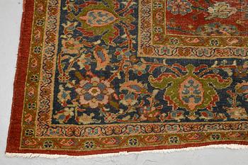 A carpet, antique Ziegler Mahal, ca 446 x 418 cm.