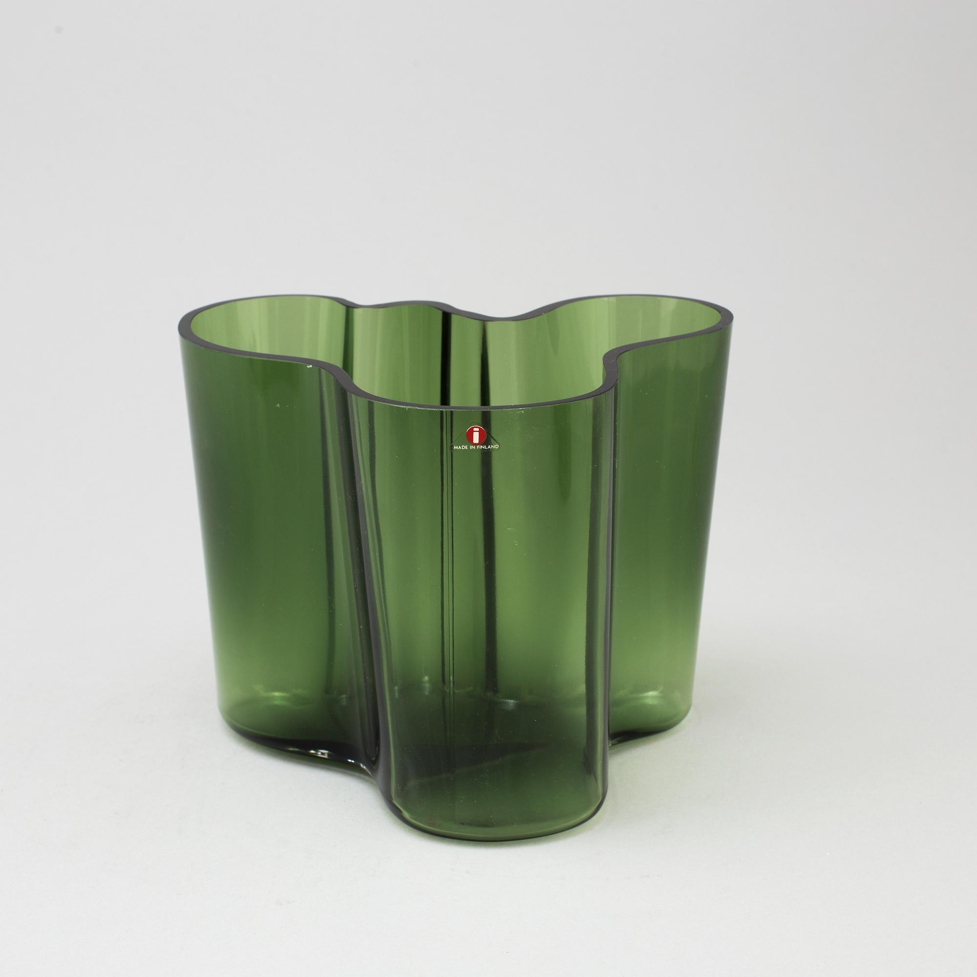 'Savoy' glass vase 50 years, signed A. Aalto 1936-1986 Iittala E 7484/8000.