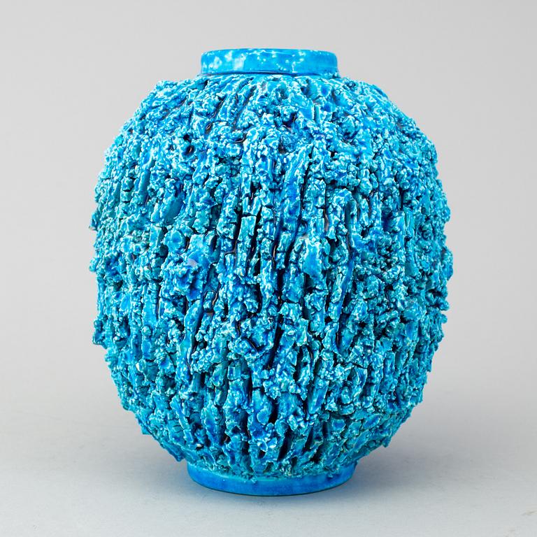 A stoneware vase by Gunnar Nylund, Rörstrand.