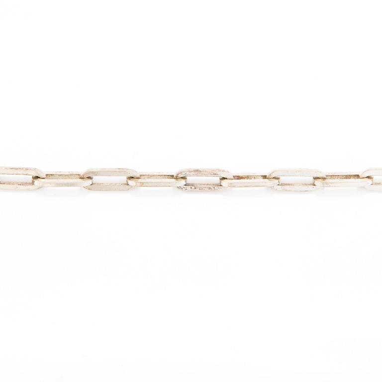 KAULAKORU, sterlinghopeaa, Haatanen Viktor Tmi, Helsinki 1961.