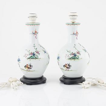 A pair of Chinese porcelain table lamps, 20th century.