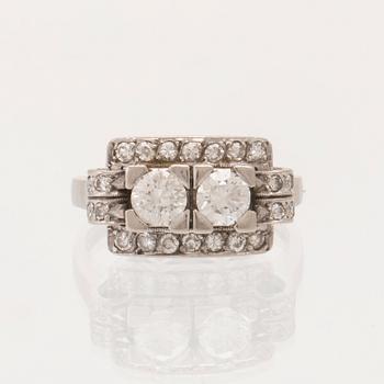 Ring in 18K white gold with round brilliant-cut and single-cut diamonds, Olsson Juvelerare Kristinehamn 1955.