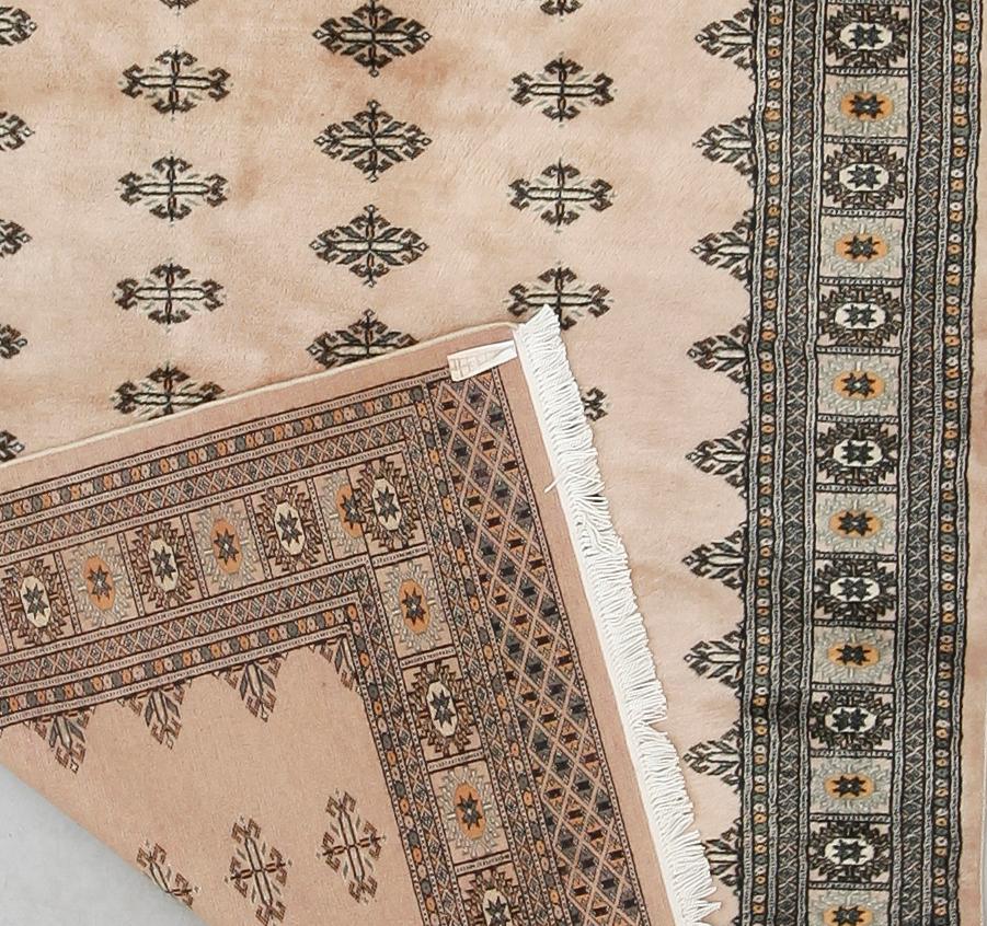 MATTA, Pakistan. Ca 200 x 140 cm.