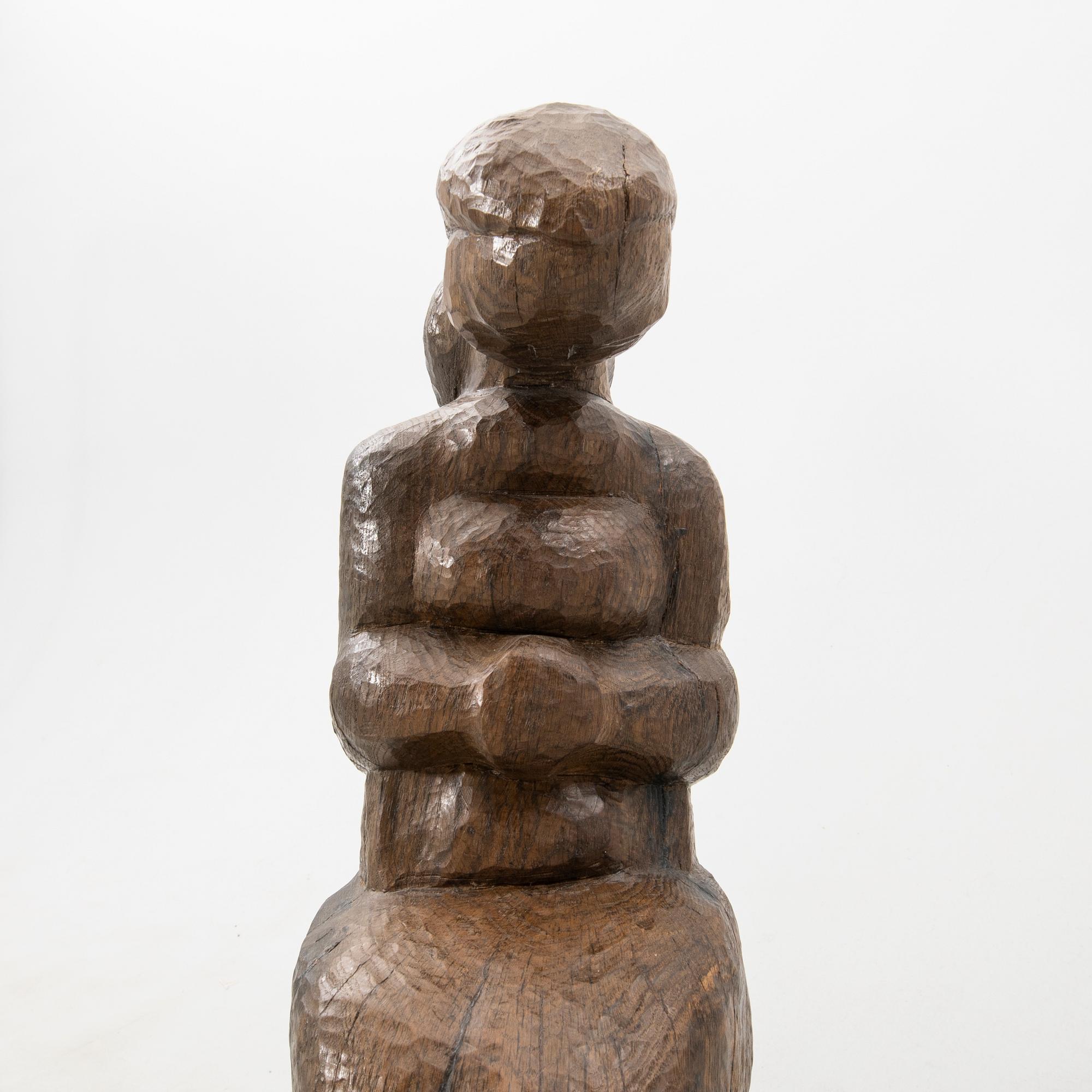 Allan Jäderås, skulptur Kvinna med barn.