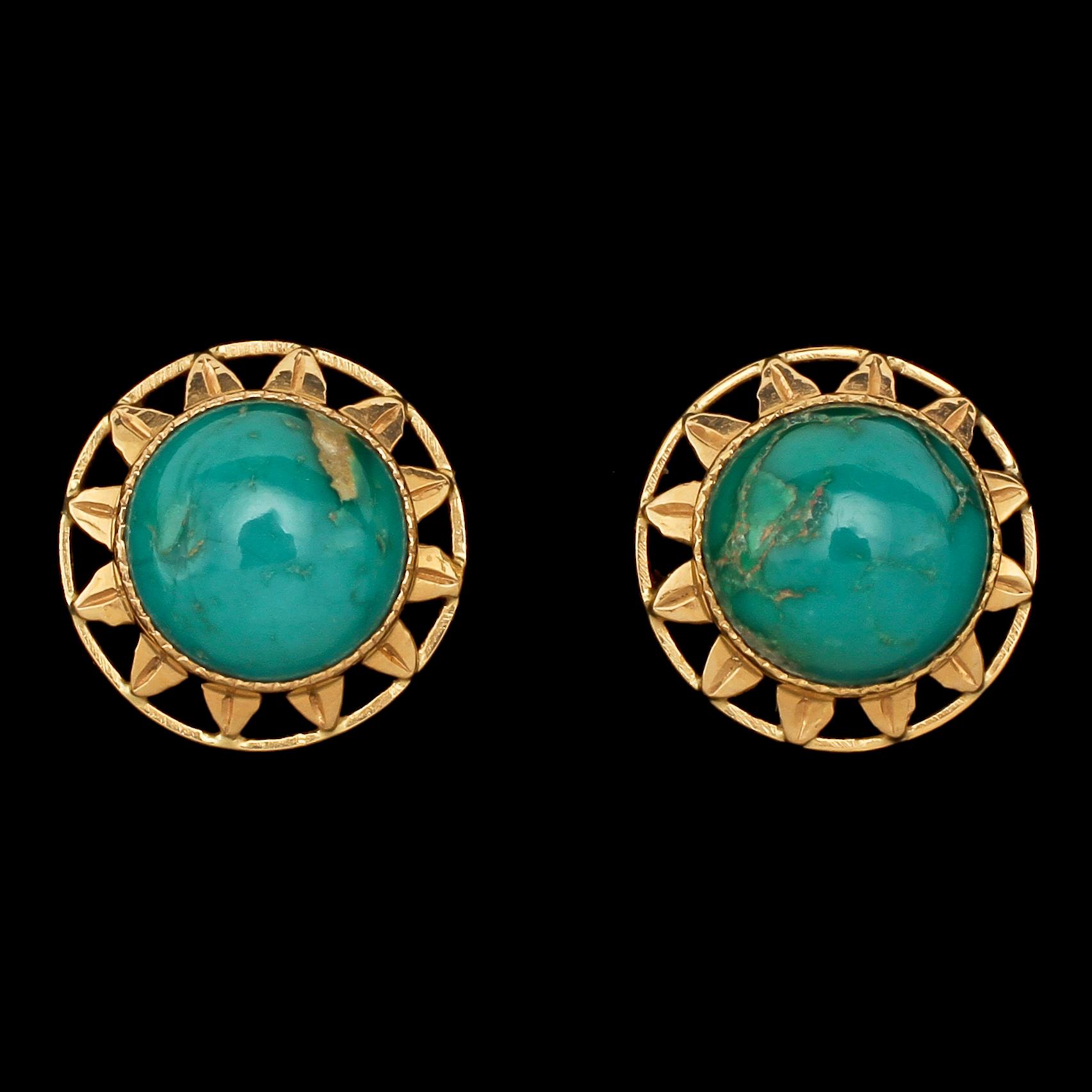 ÖRHÄNGEN, två par, 18k guld, ett par med cabochonslipade turkoser, 1900-tal. Tot vikt 5 g.