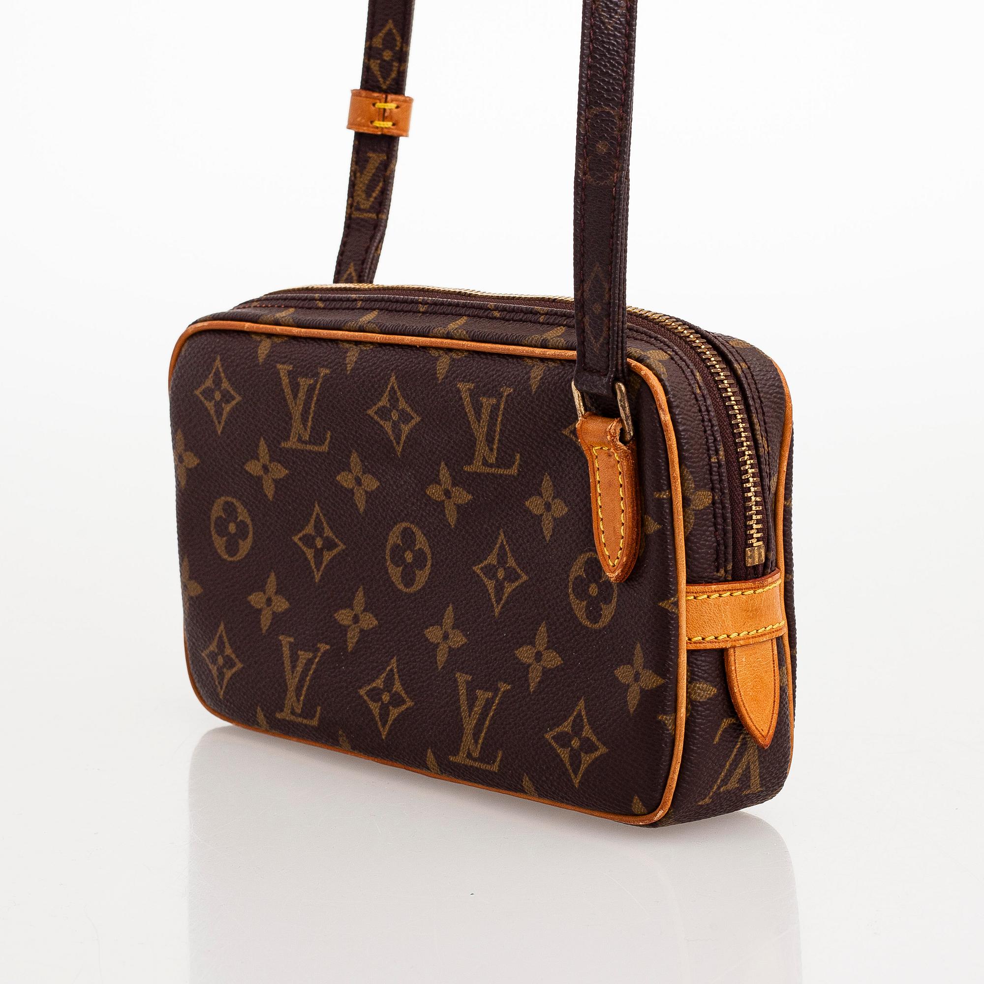 Louis Vuitton, a monogram 'Marly Bandoulière' bag.