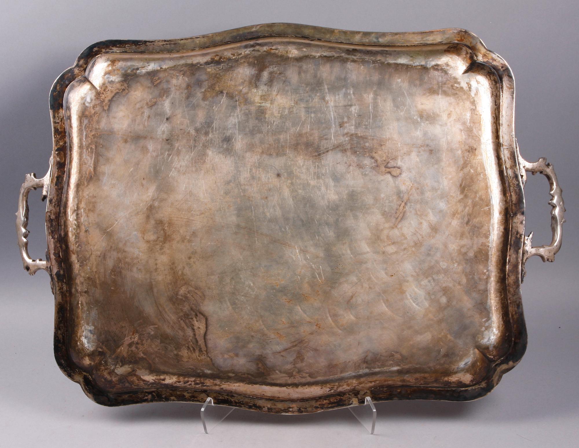 BRICKA, silver, rokokostil, svenska importstämplar. Vikt ca 3500gram.