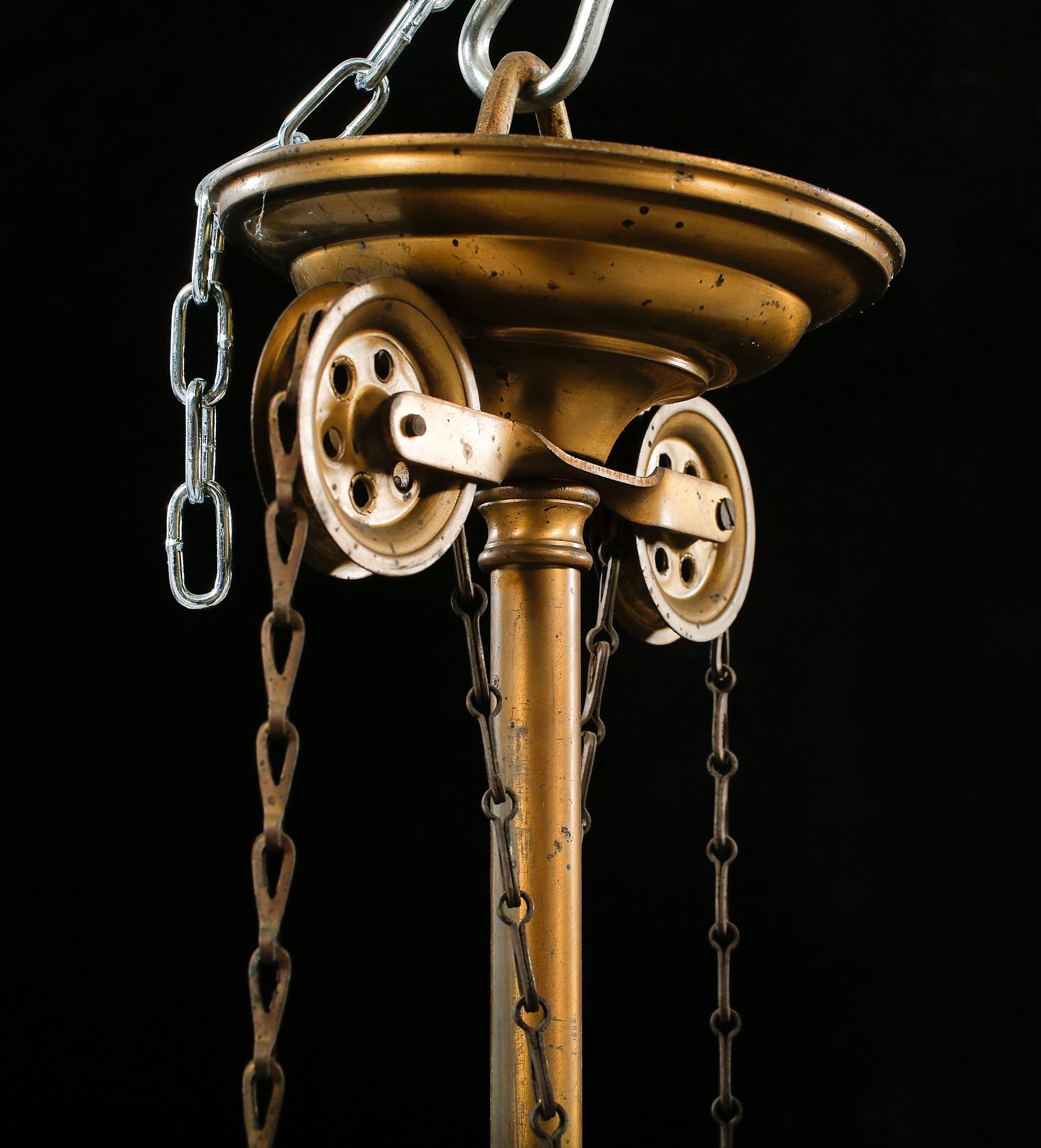 FOTOGENLAMPA, jugend, 1900-talets början, höjd ca 160 cm.
