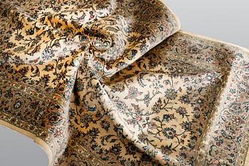 Matta, silke Keshan Signerad, ca 152 x 101 cm.