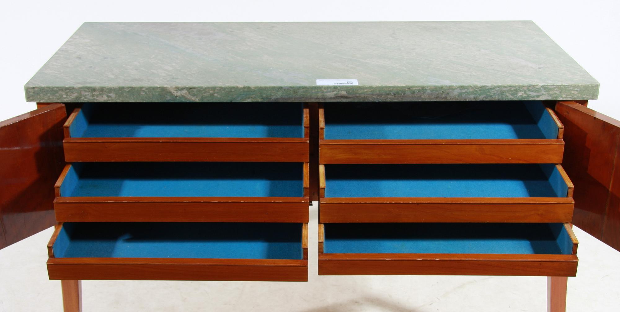 MATSALSGRUPP, 13 delar, Gunnar Asplund, 1916-1923. Tillverkad av Carlsson Möbeltillverkning Tranås.