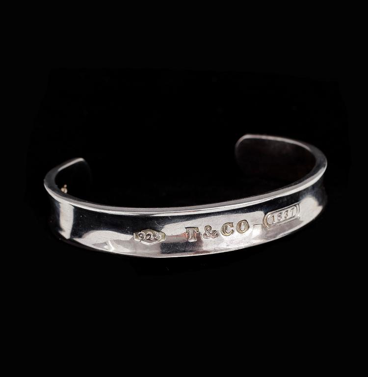 ARMRING, sterling silver, Tiffany & Co, USA, 2005. Vikt 31g.