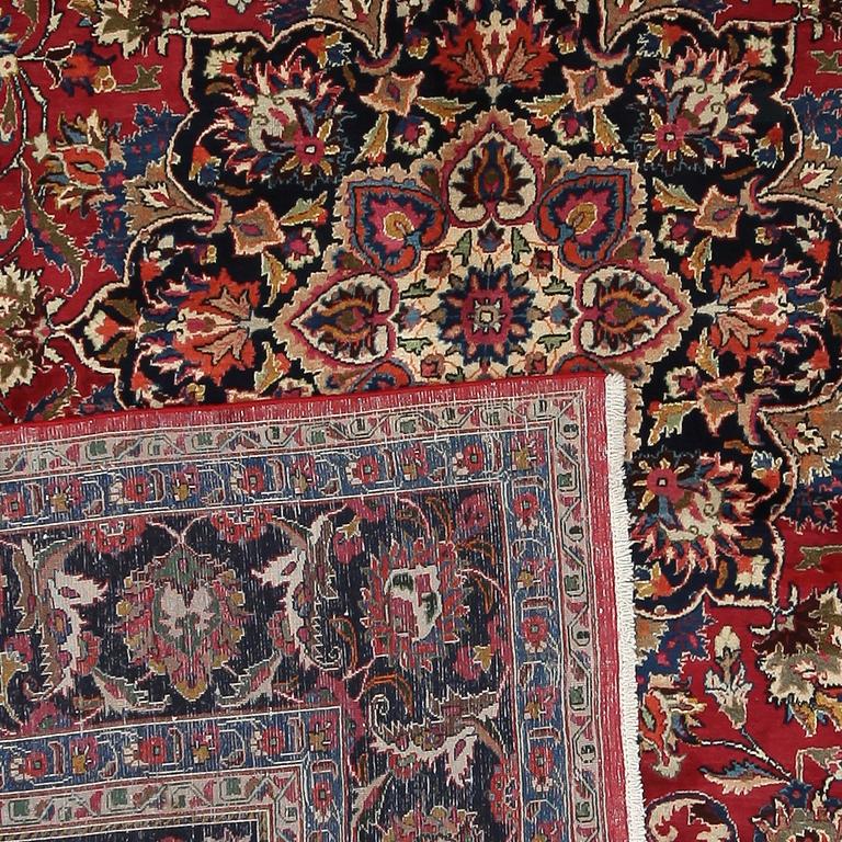 MATTA, Meshed, 392 x 310 cm.